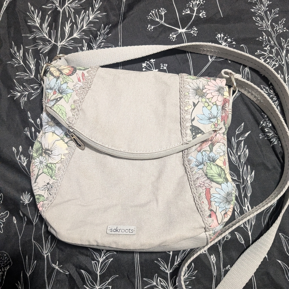 Sakroots crossbody purse